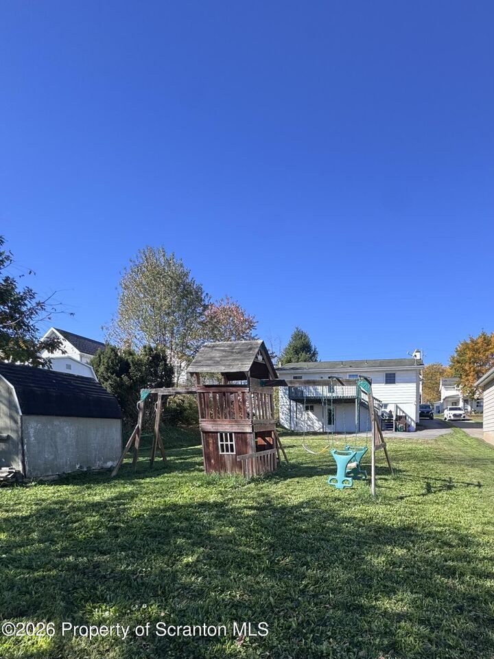 Property Photo:  7 Clay Avenue  PA 18407 