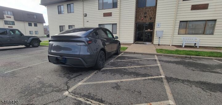 Property Photo:  46 Watsessing Ave 13  NJ 07109 