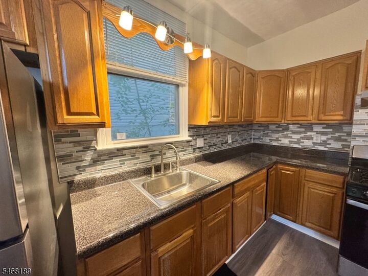Property Photo: 324 Hawthorne Ave 1 NJ 07112