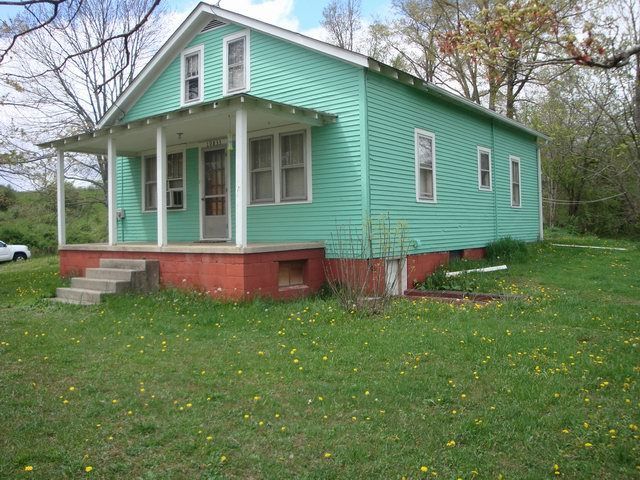 Property Photo: 10833 W Midland Trl WV 24931