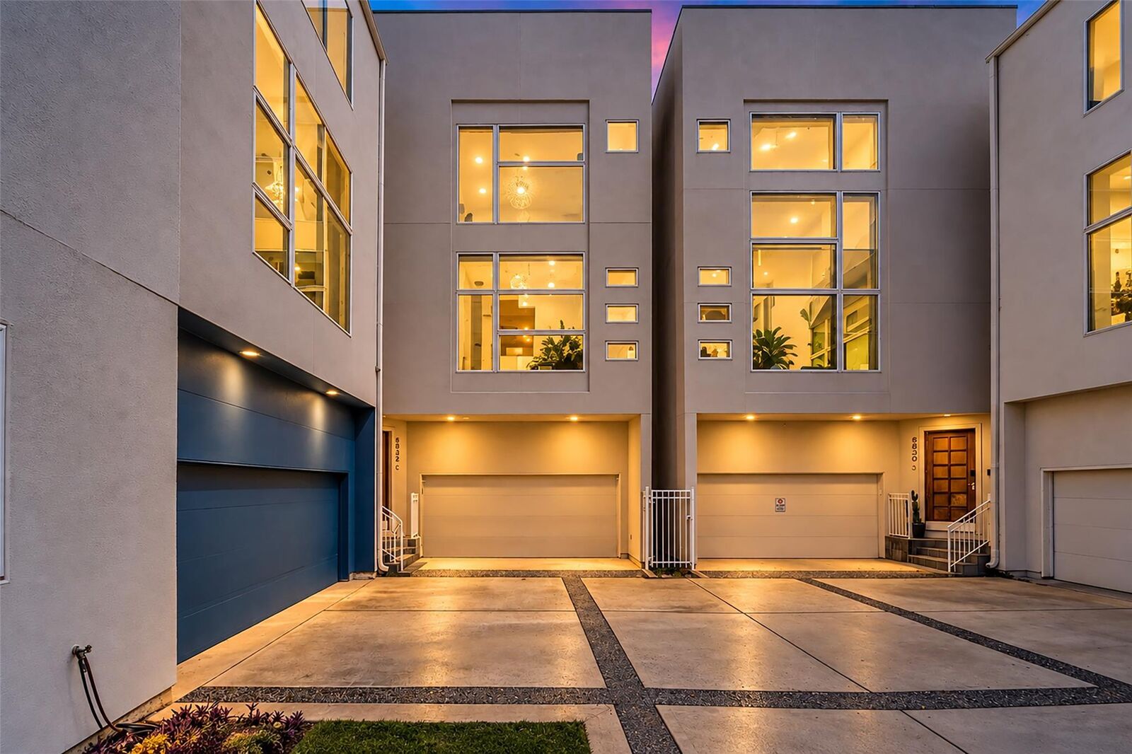 Property Photo: 5632 Kiam Street C TX 77007
