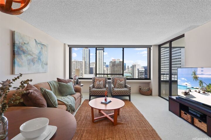 Property Photo: 430 Lewers Street 1701 HI 96815