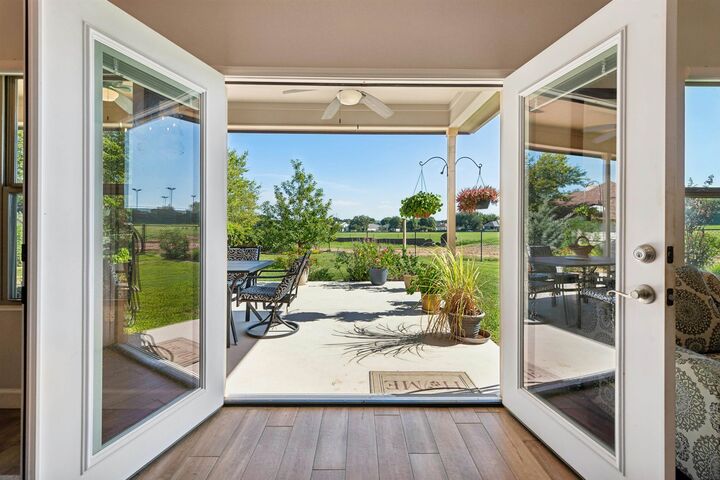 Property Photo: 135 Pinehurst TX 78654-7105
