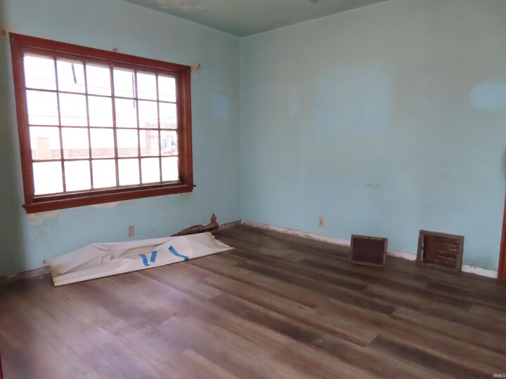 Property Photo:  2150 E Eichel Avenue  IN 47711 