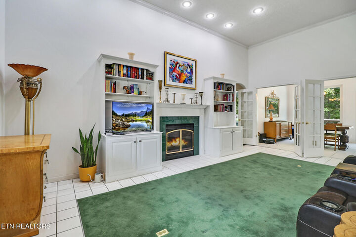 Property Photo:  12 Thames Court  TN 38558 