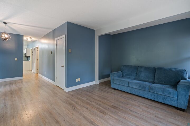 Property Photo:  516 W 5th St 1  MN 55806 