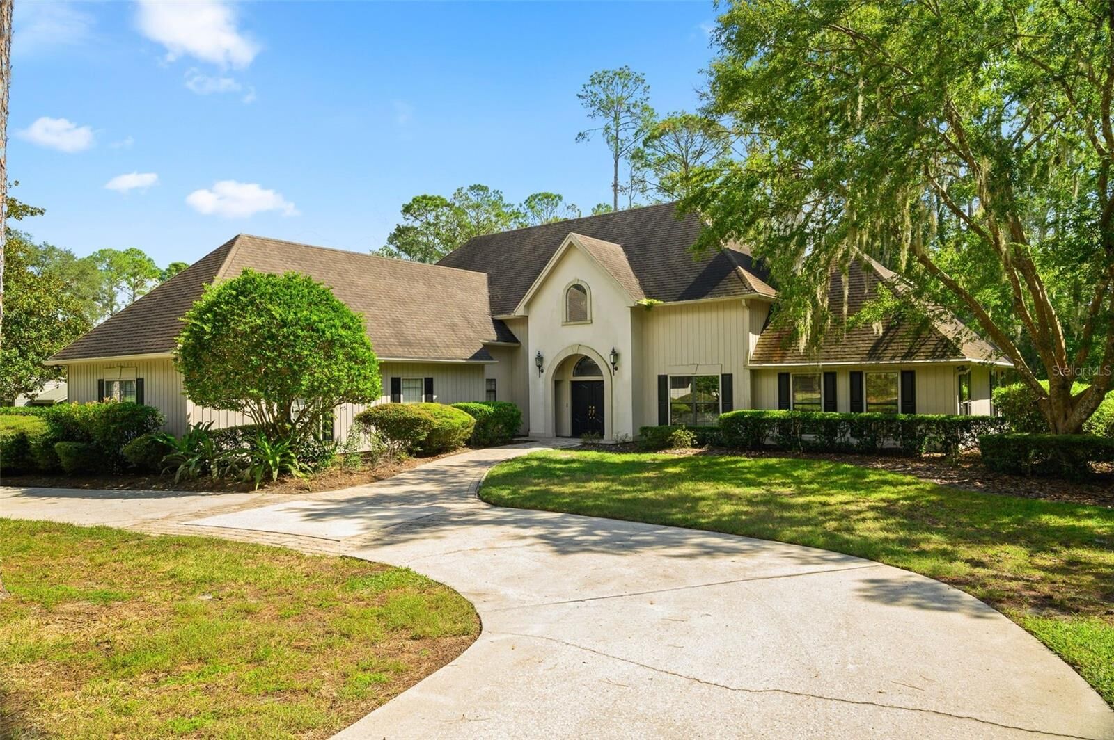 Property Photo: 8121 SW 45th Lane FL 32608