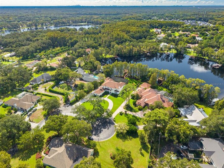 Property Photo:  16203 Sentry Woods Court  FL 33556 