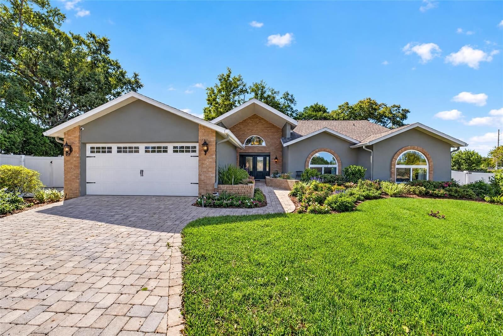 Property Photo:  3012 SE 23rd Avenue  FL 34471 