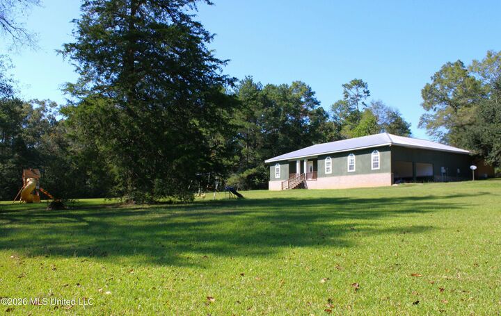 Property Photo:  473 Goss Bunker Hill Road  MS 39429 