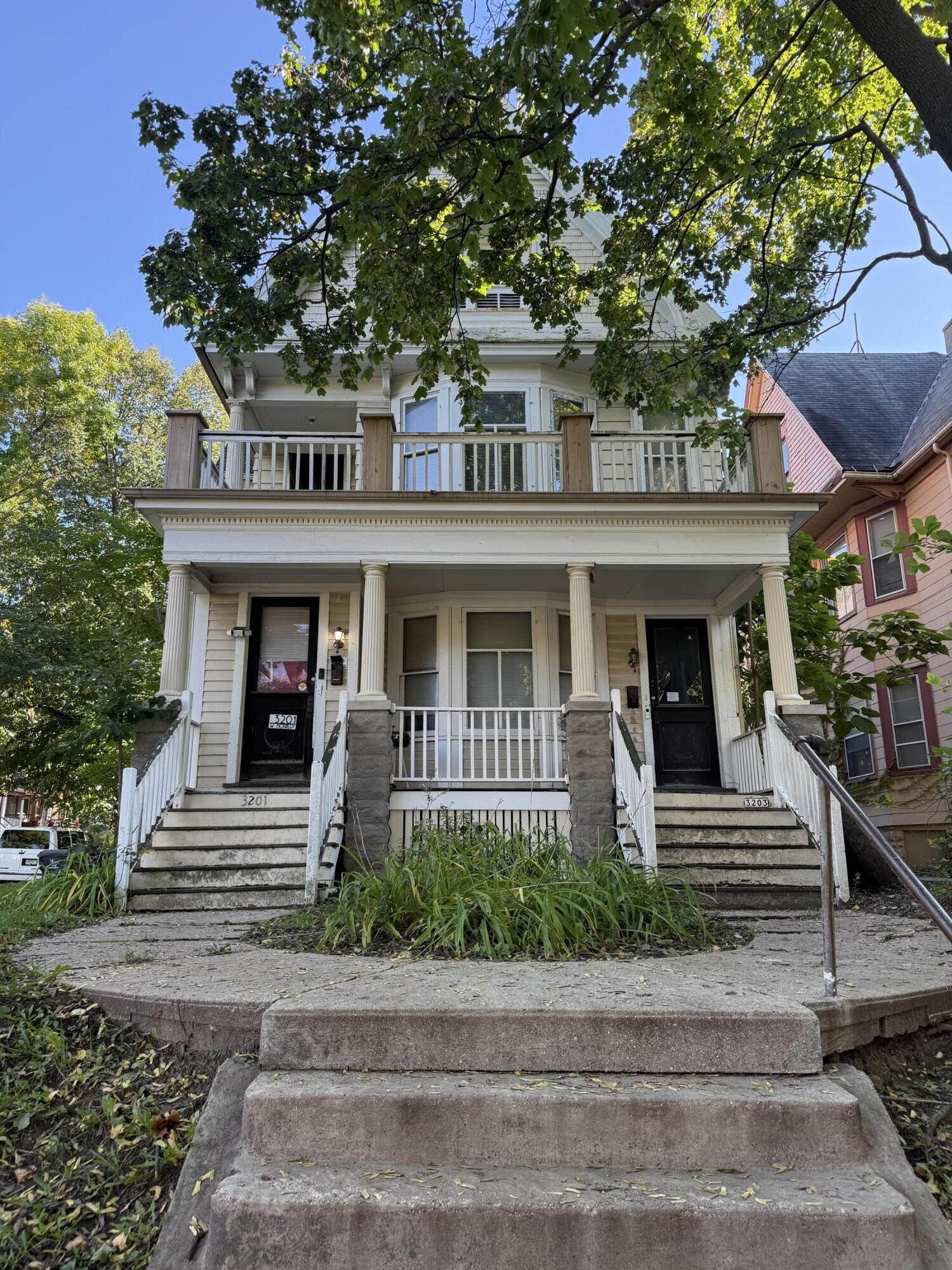 Property Photo:  3201 W McKinley Blvd  WI 53208 