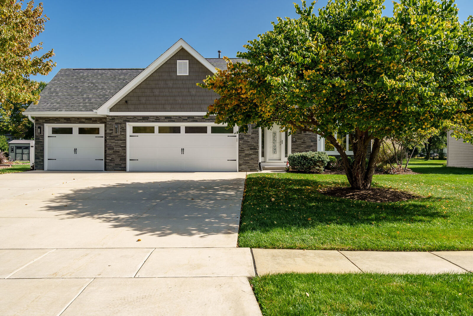 Property Photo:  4766 Chandan Woods Drive  IL 61016 