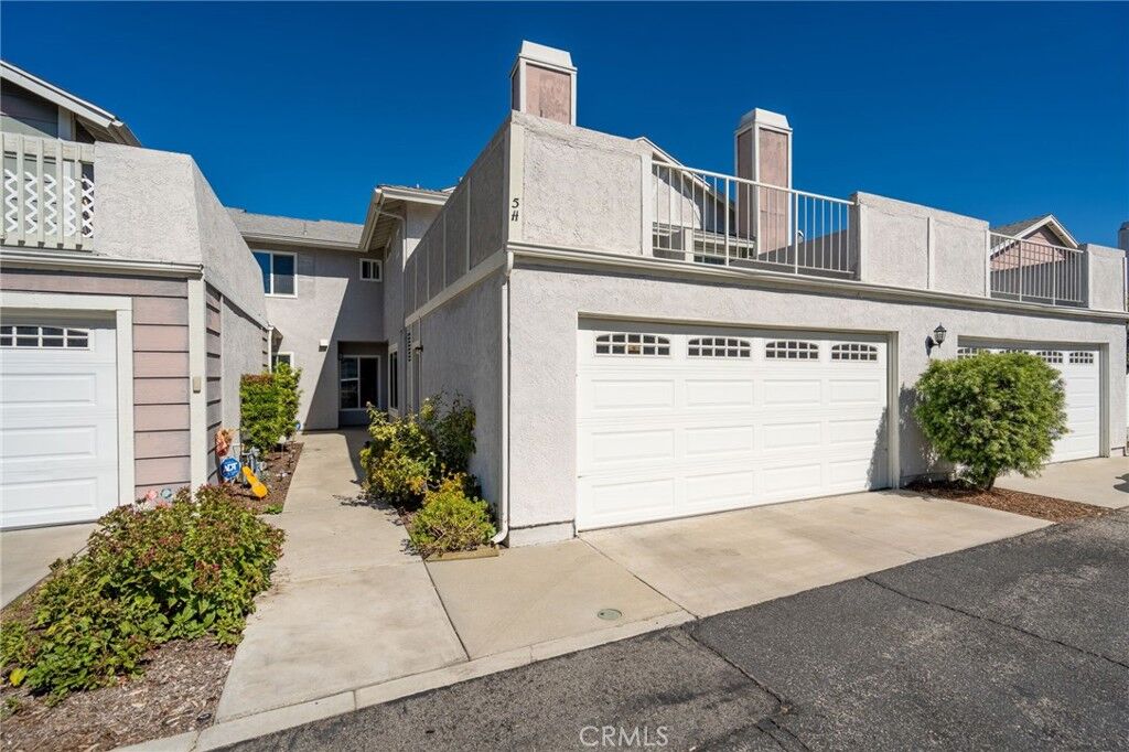 Property Photo:  15727 Tetley 5H  CA 91745 