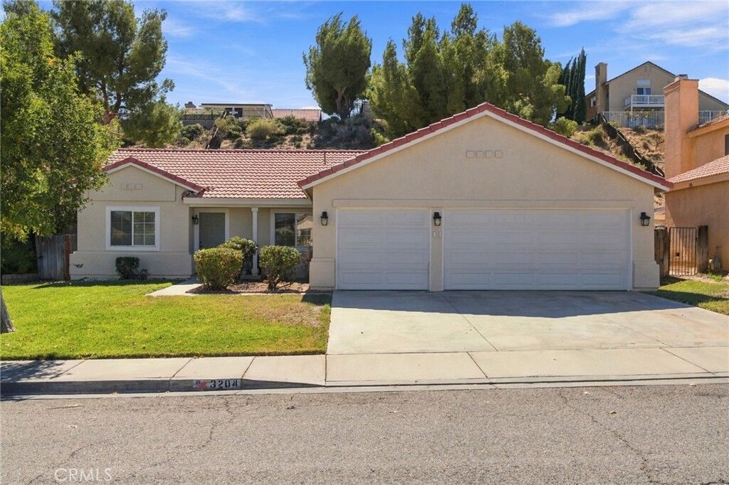 Property Photo:  3204 Quarry  CA 93550 