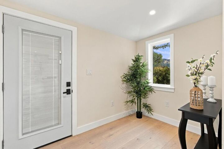 Property Photo:  38 Miraflores Avenue  CA 94901 