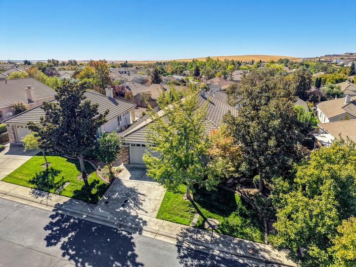 Property Photo:  7702 Briarberry Way  CA 95762 