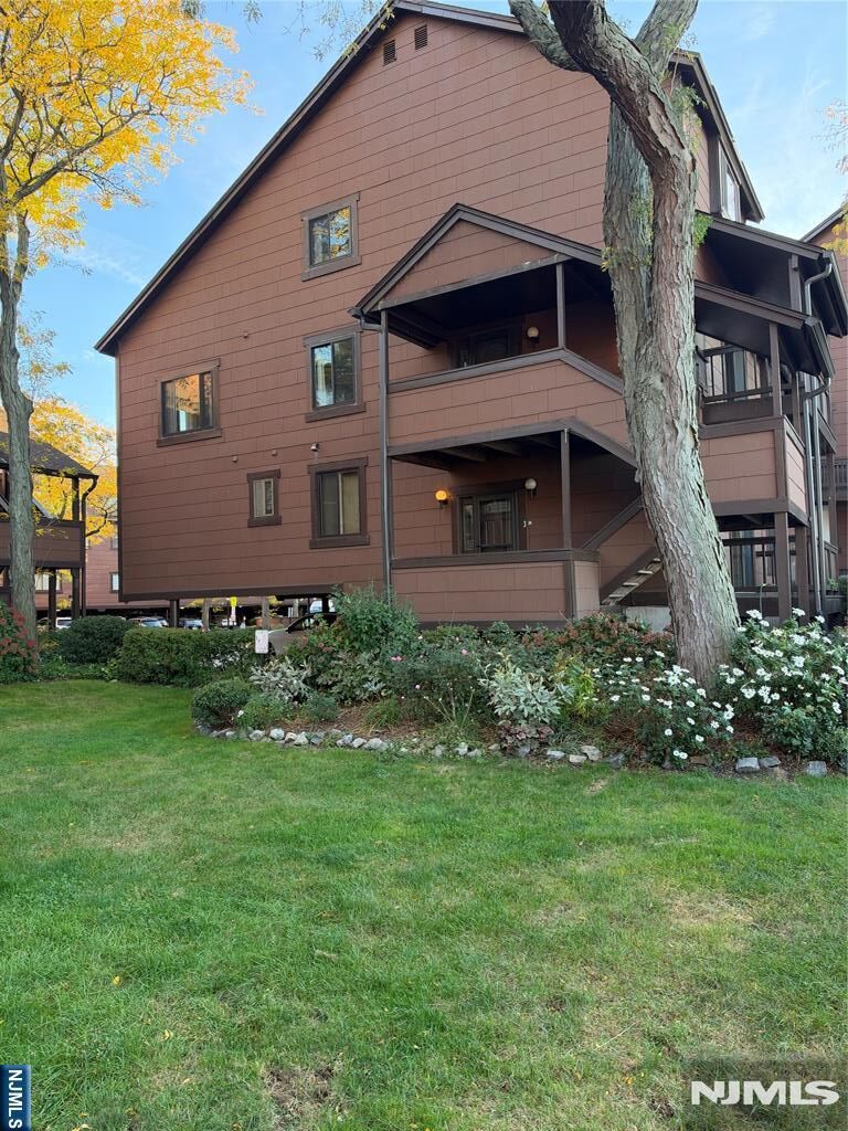 Property Photo:  99 Sandpiper Key 99  NJ 07094 