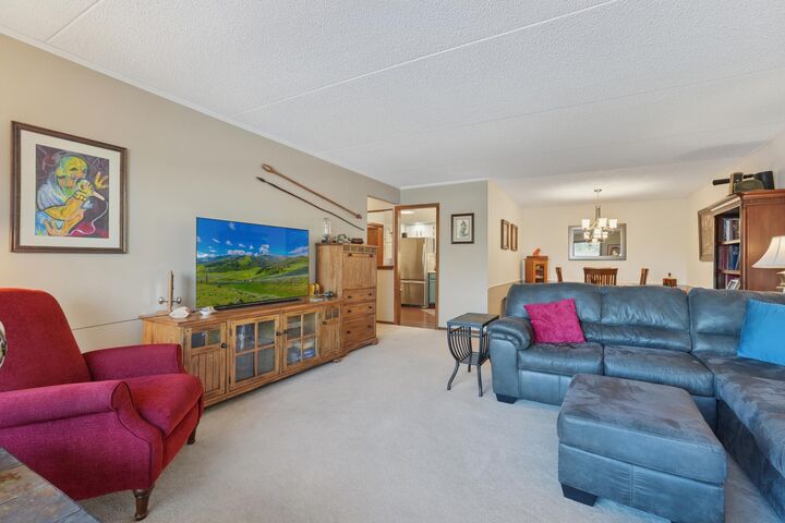 Property Photo: 2445 Londin Lane E 212 MN 55119
