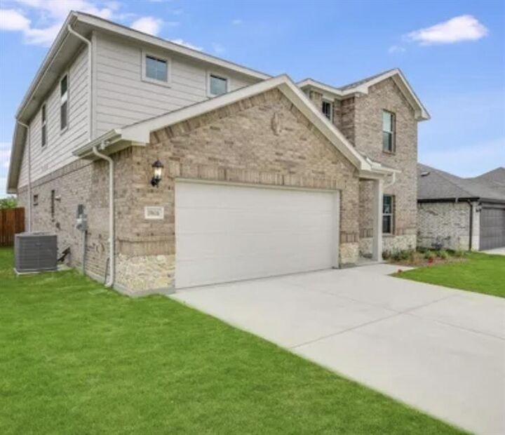 Property Photo: 10616 Tonkala Drive TX 76179