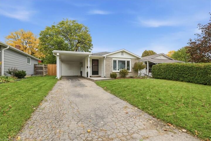 Property Photo:  197 Pinedale Drive  ON N2E 1K2 