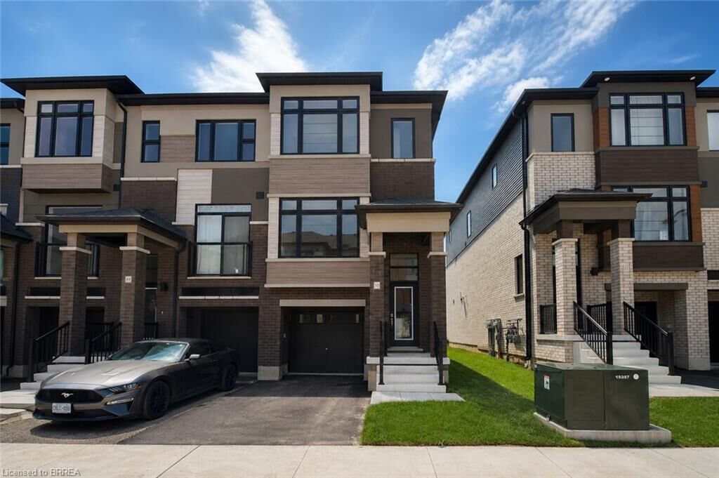 Property Photo:  313 Conklin Road 50  ON N3T 5L5 