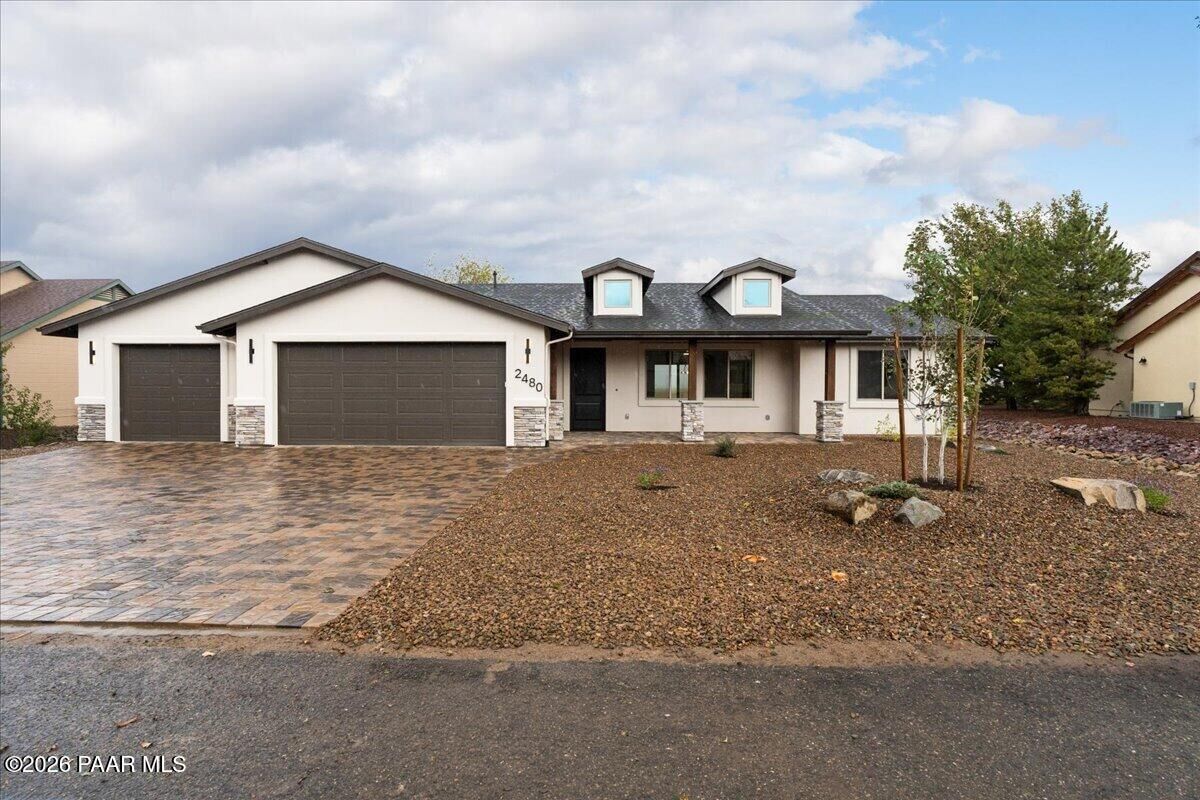 Property Photo:  2480 Gables Way  AZ 86323 