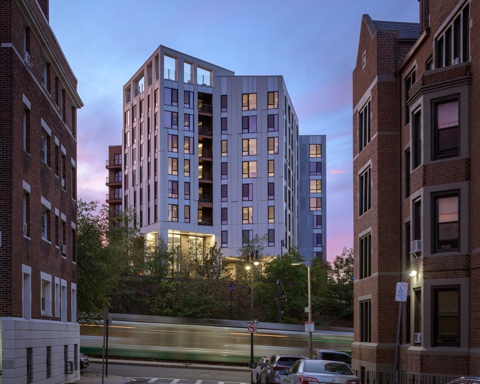 Property Photo:  1515 Commonwealth Ave 814  MA 02135 