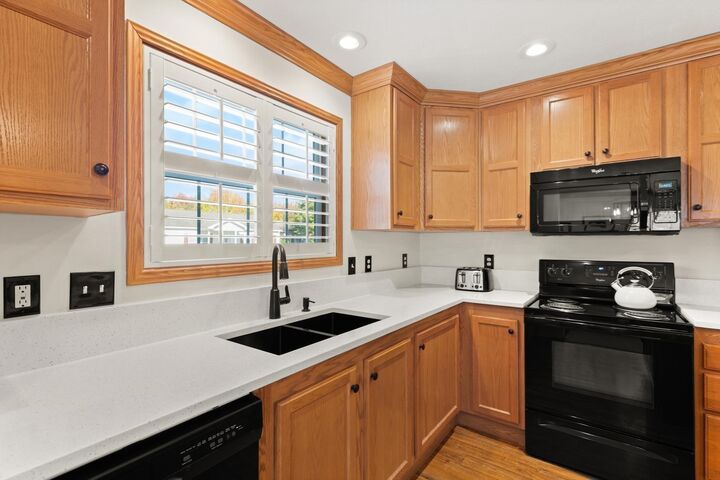 Property Photo:  16 Skyview Drive  MA 02301 