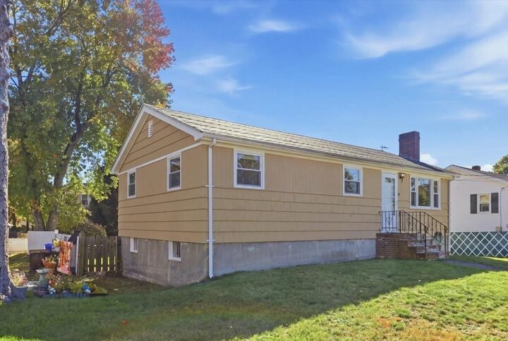 Property Photo:  13 Horton St  MA 02780 