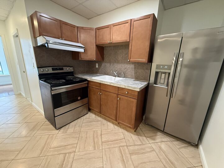 Property Photo: 72 Kneeland 702 MA 02111
