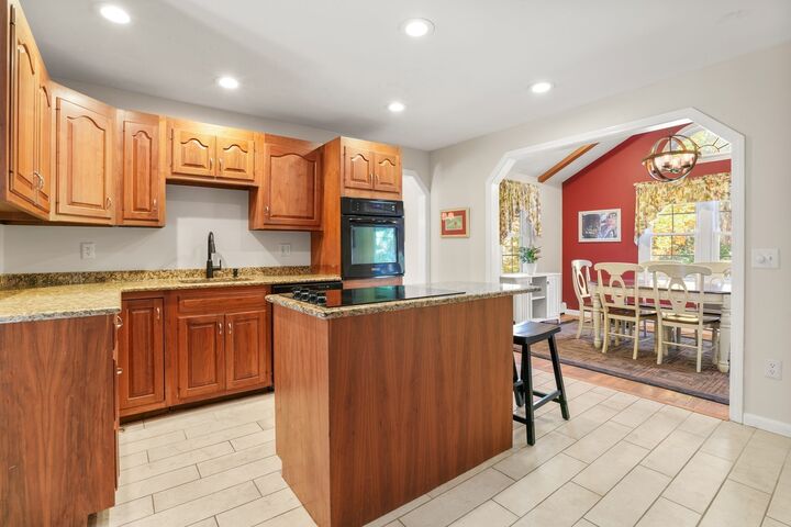 Property Photo:  169 Pilgrim Dr  MA 01520 