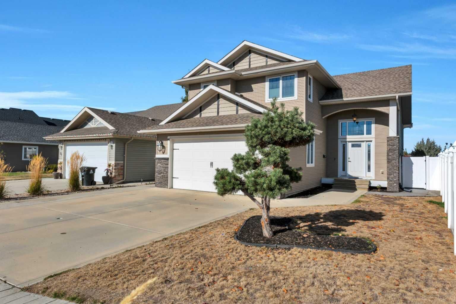 Property Photo: 25 Cascade Street AB T4M 0A8