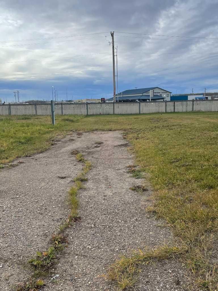 Property Photo:  28 &Amp 29 Deerglen Trailer Park  AB T0H 1Z0 
