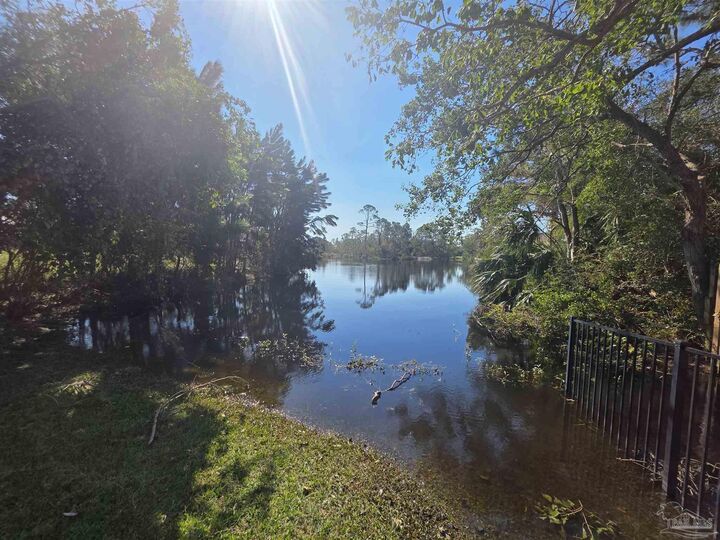 Property Photo:  995 Coronado Ct  FL 32563 