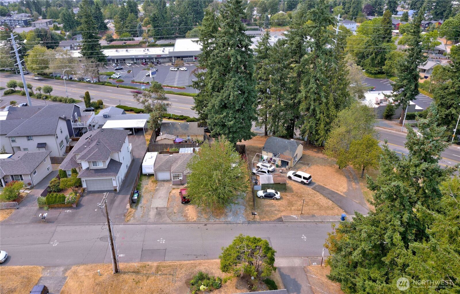 Property Photo:  1409  Monroe Avenue NE  WA 98056 