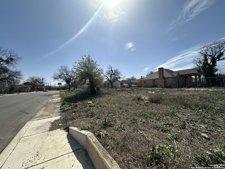 Property Photo:  502 King Ave  TX 78211 