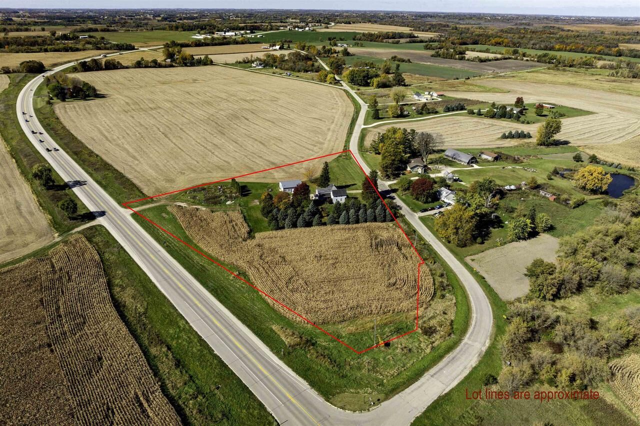 Property Photo:  W8336 Priepke Road  WI 54932 