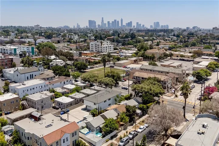 Property Photo: 4071 Melrose Ave CA 90029