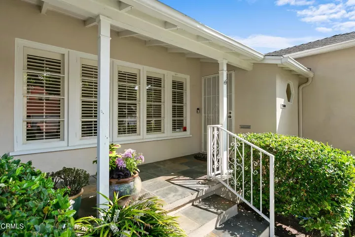 Property Photo:  4227 Barryknoll Drive  CA 90065 