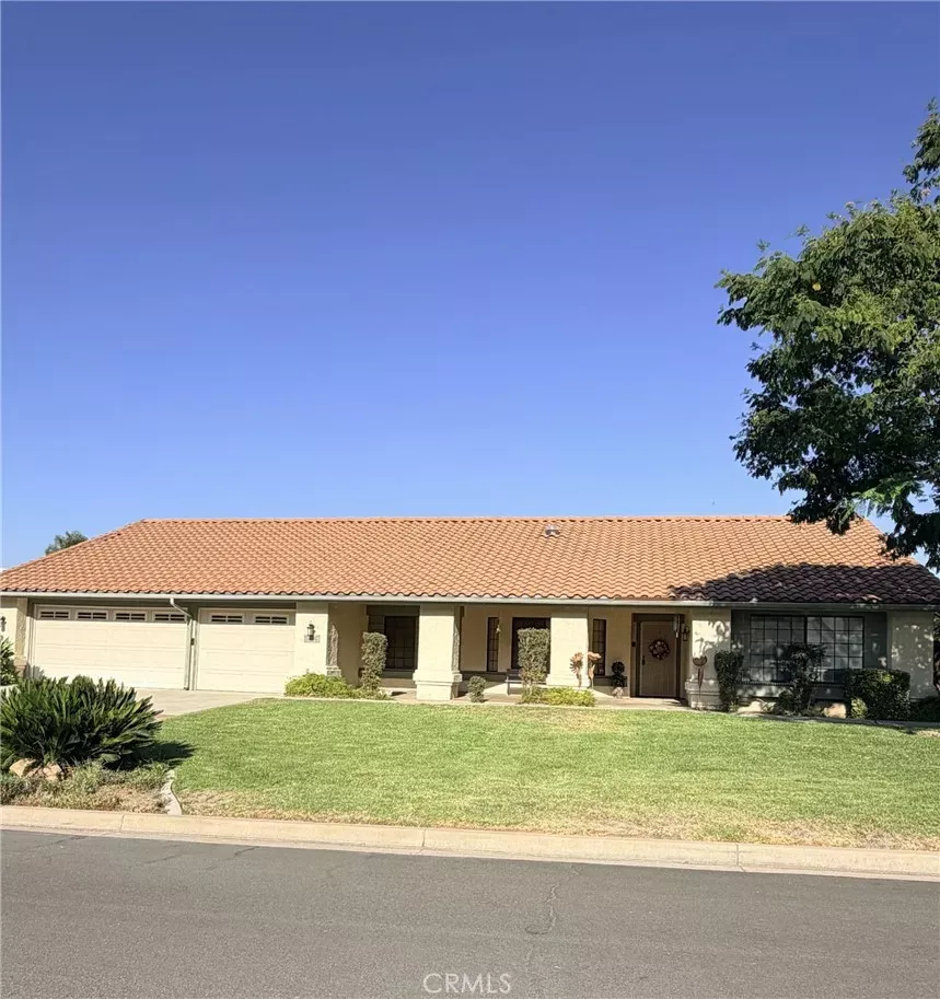 Property Photo:  11168 Saddle Ridge  CA 92557 