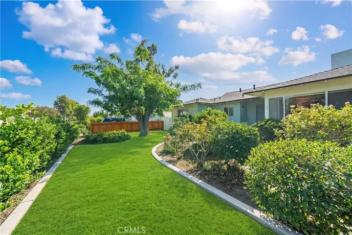 Property Photo:  68 E Arthur  CA 91006 