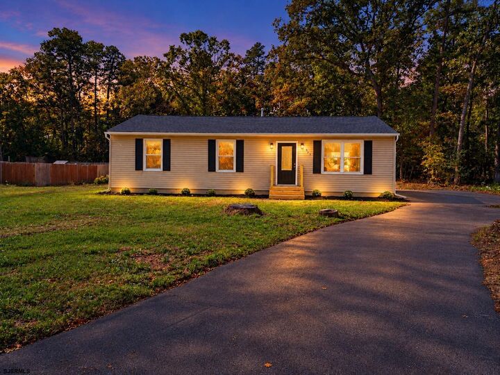 Property Photo:  367 Broadlane Road  NJ 08094-4009 