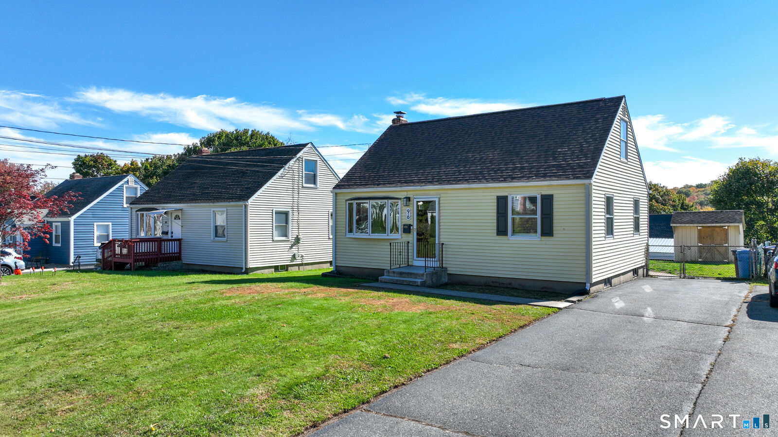Property Photo:  96 Country Club Road  CT 06053 