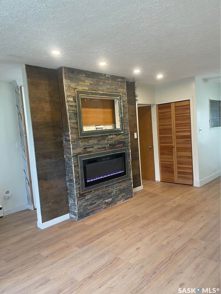 Property Photo:  410 P Avenue N  SK S7L 2V9 