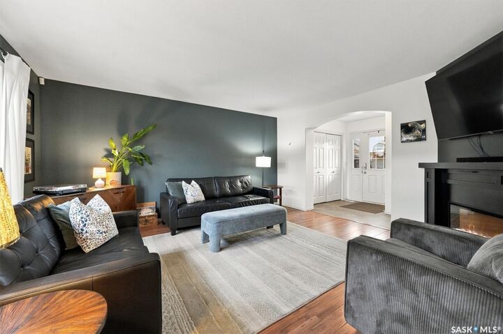 Property Photo:  311 Denham Court  SK S7R 1E5 
