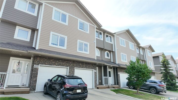 Property Photo:  212 Willis Crescent 409  SK S7T 0R6 