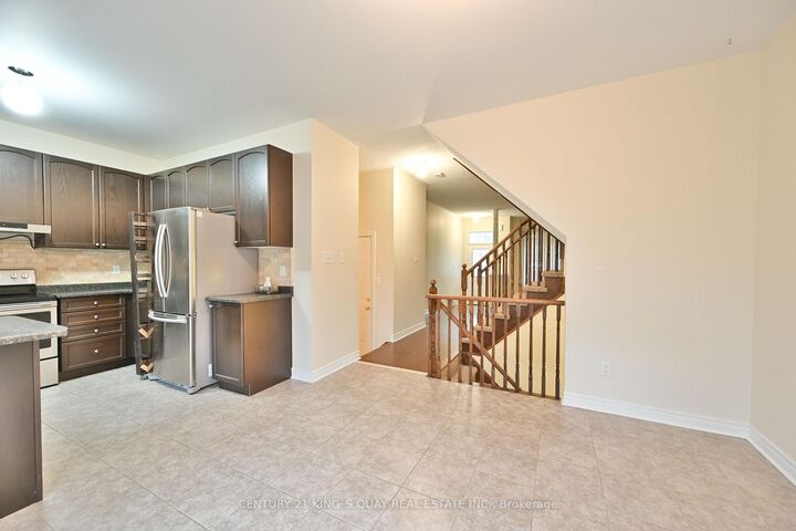 Photo de la propriété:  10 Lundigan Drive  ON L4P 0C3 