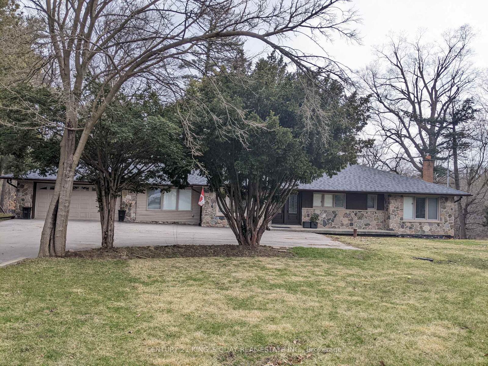 Photo de la propriété: 9779 Warden Avenue ON L6C 1M6