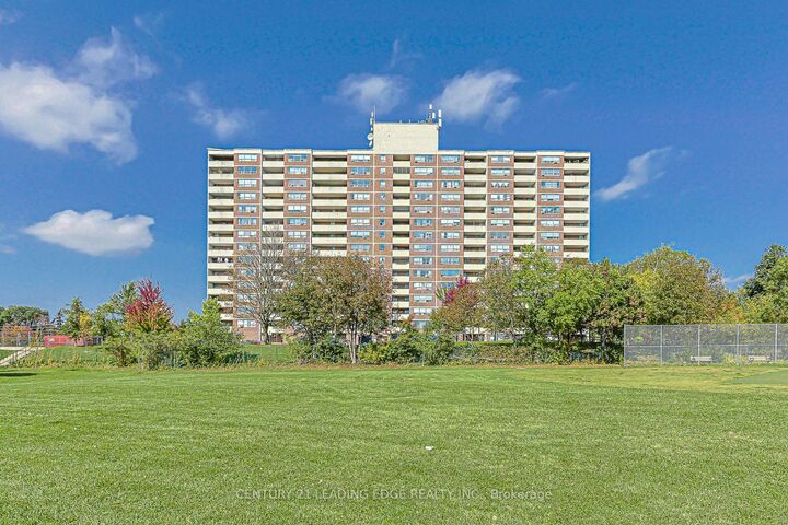 Photo de la propriété: 25 Sunrise Avenue 301 ON M4A 2S2