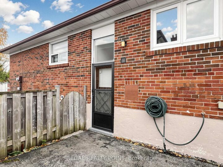 Property Photo:  71 Clydesdale Drive Basement  ON M2J 3N3 
